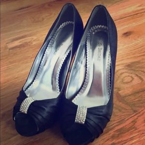 Black dress shoes